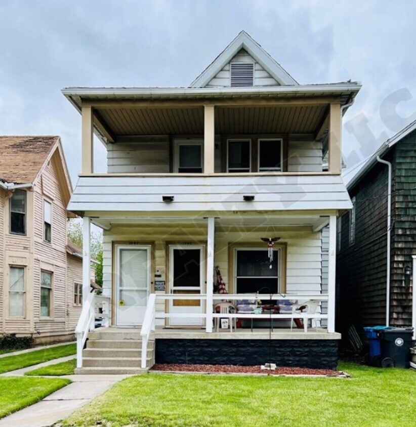 Primary Photo - 1847 N Superior St