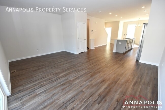 Building Photo - 7747 venice lane