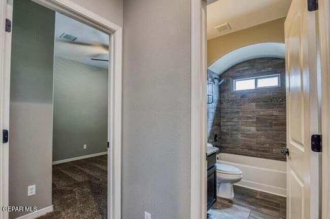 Foto del edificio - 13197 Hazy