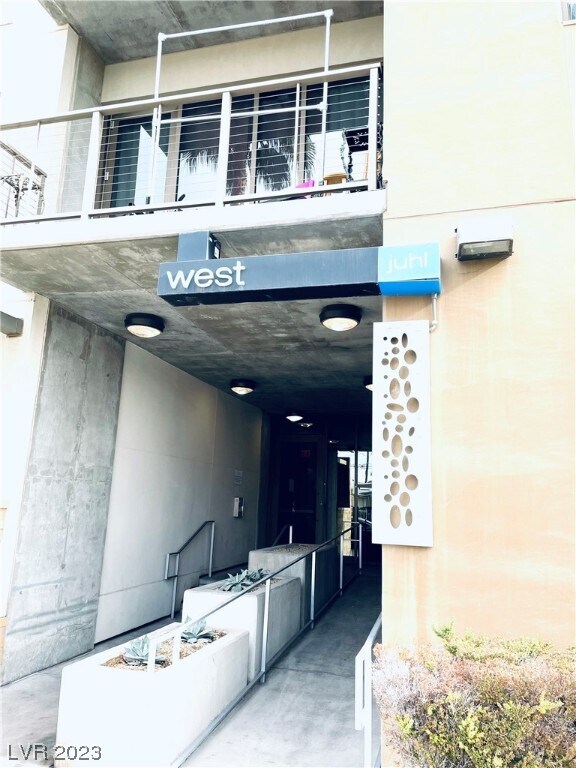 Foto del edificio - 353 E Bonneville Ave