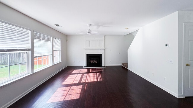 Building Photo - 6816 Southbrook Dr