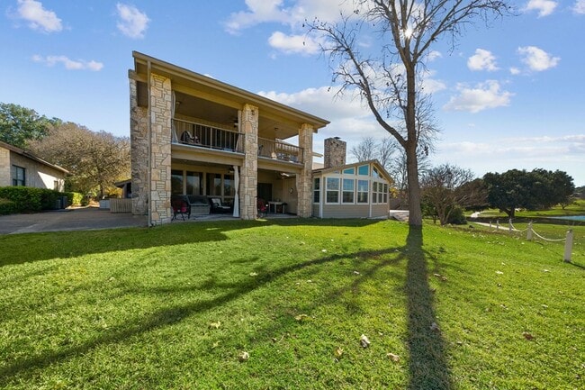 Building Photo - 701 Oakland Hills Ln