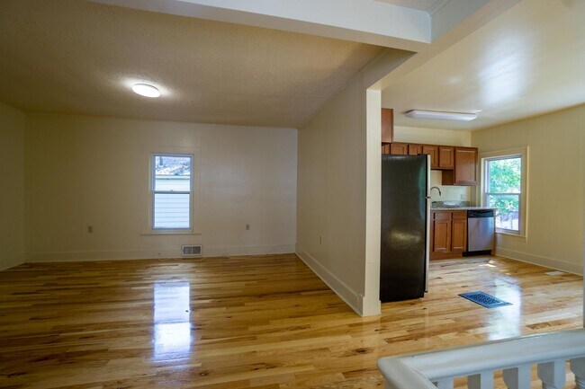 Foto del edificio - 417 Cherry St