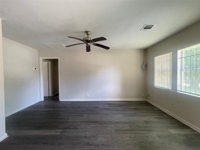 Building Photo - 10509 Fairland Dr
