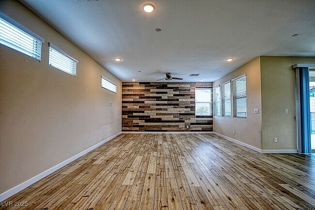 Foto del edificio - 3364 Caldora Ln