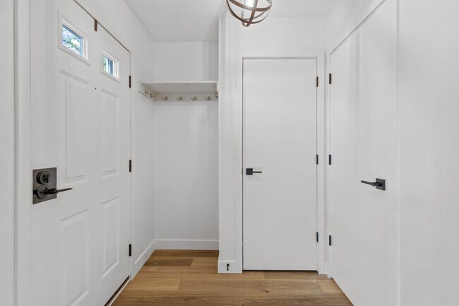 Foto del edificio - 698 Slate Hollow Ct
