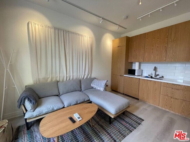 Foto del edificio - 708 6th Ave