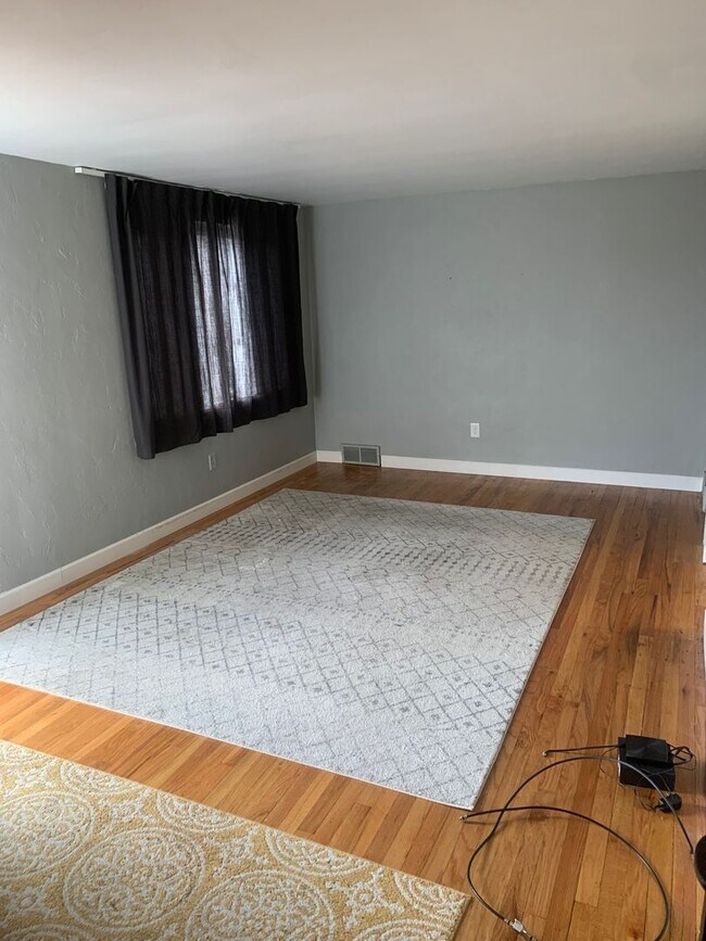 Foto del edificio - Beautiful 3 bedroom 1 bathroom home in Bee...