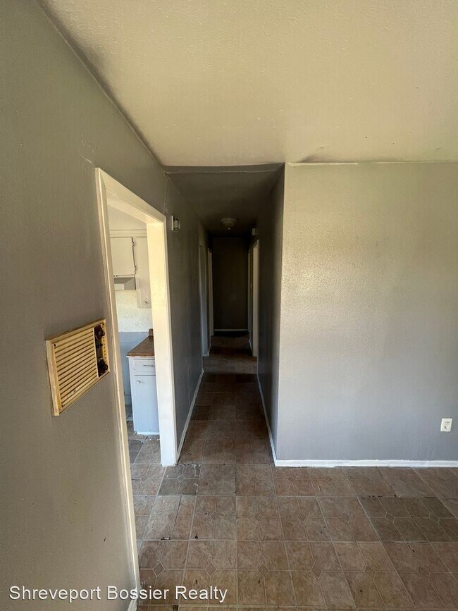 Foto del edificio - 3 br, 1 bath House - 430 Fuller St.