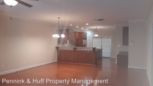 Foto del edificio - 320 Glenburney Dr