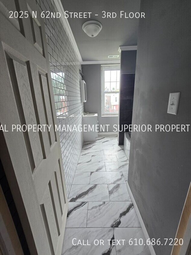 Building Photo - 2025 N 62nd St