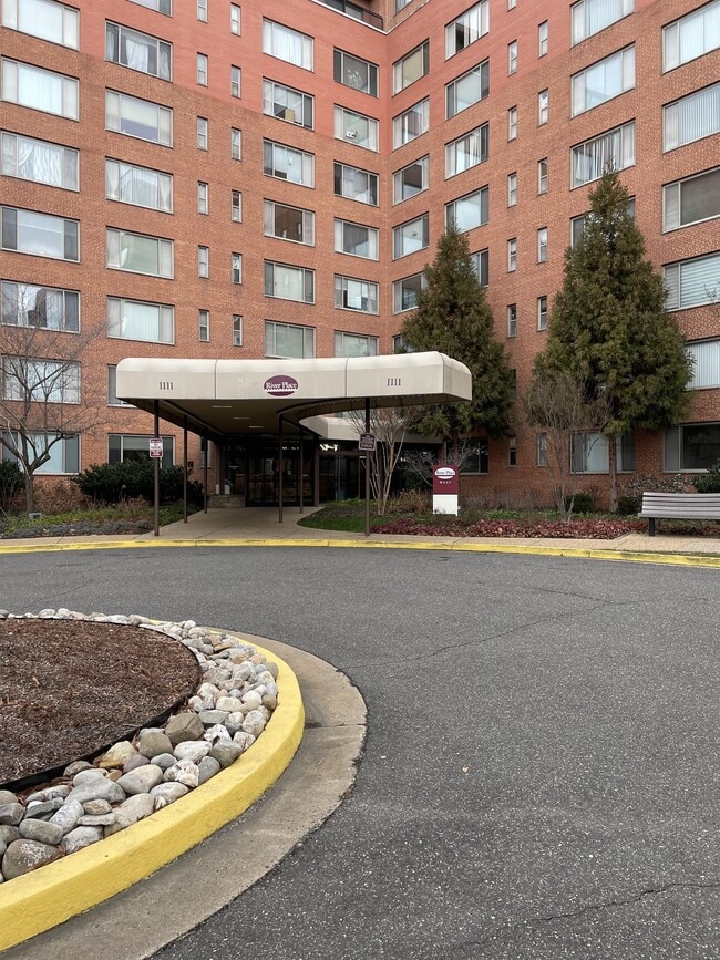 Photo - 1111 Arlington Blvd Townhome