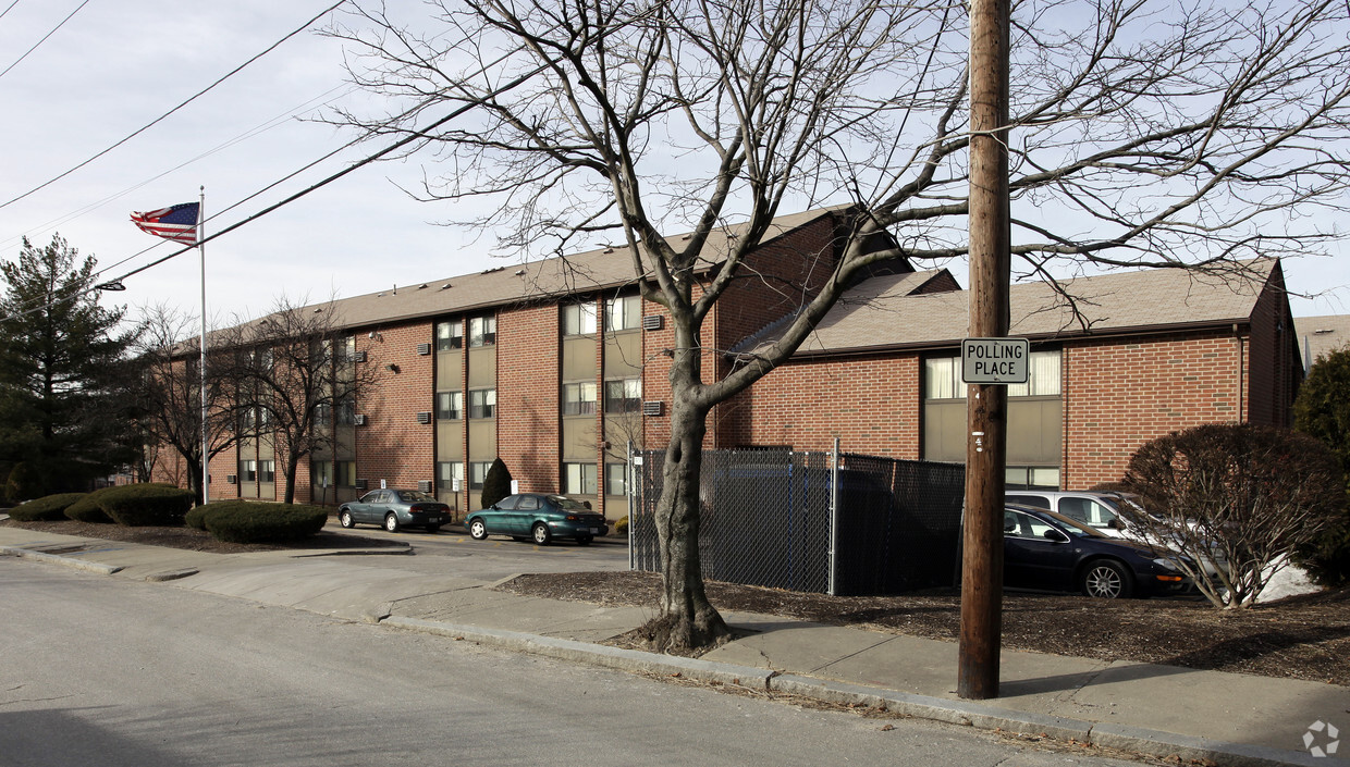 Building Photo - Marvin Gardens