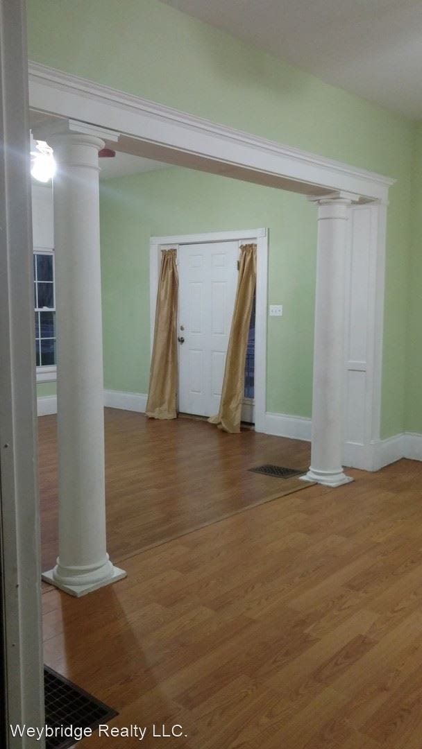 Building Photo - 7 br, 2 bath House - 843 Hutchins Ave