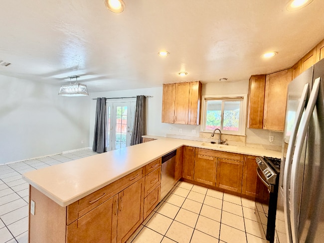 Foto del edificio - 4401 N Lone Cactus Dr