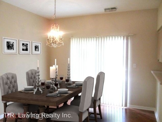 Building Photo - 808 Stone Village Dr