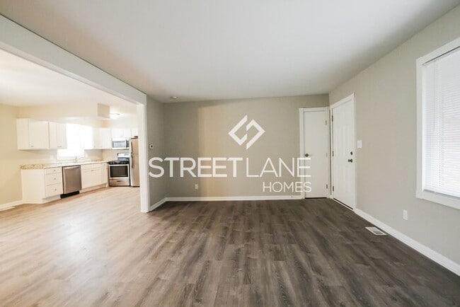 Building Photo - Now offering $750 off first full month!