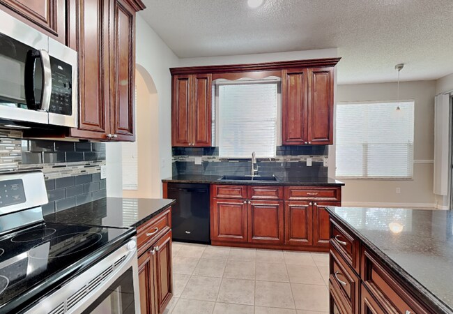 Foto del edificio - 9525 Southern Garden Cir