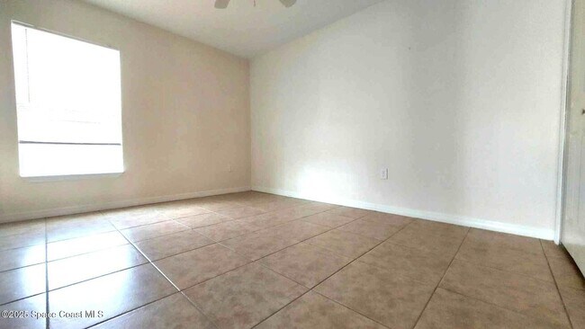 Foto del edificio - BEAUTIFUL HOME FOR RENT!