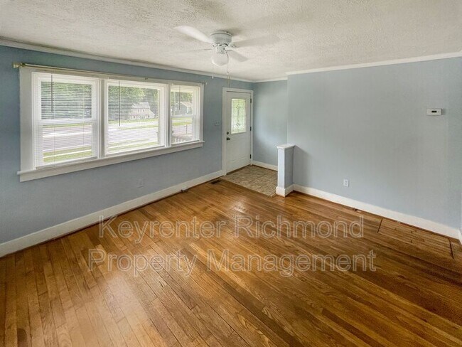 Foto del edificio - 12030 Lucks Ln
