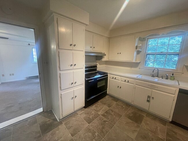 Photo - NOW AVAILABLE AS THE ENTIRE HOUSE