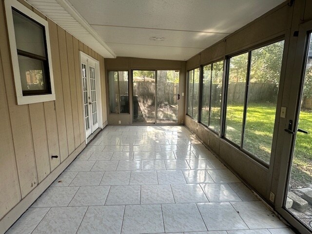 Foto del edificio - Spacious Mandarin 3 bed 2 bath