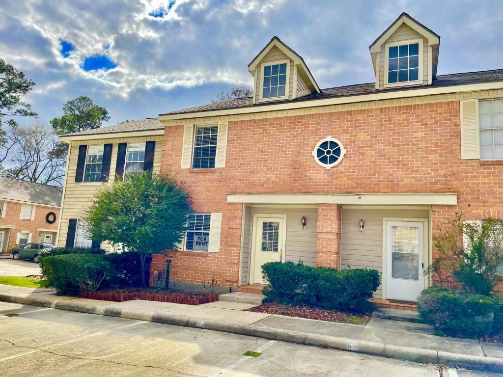 2030 Plantation Dr Unit D2, Conroe, TX 77301 Condo for Rent in Conroe