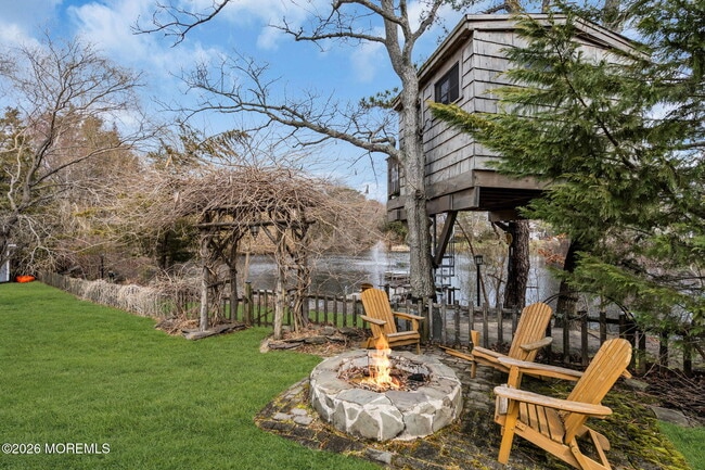 Building Photo - 375 Kildare Dr