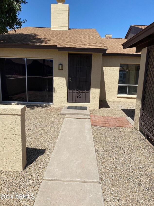 5138 W Vogel Ave, Glendale, AZ 85302 Townhome Rentals in Glendale AZ