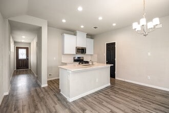 Building Photo - 22630 Rosebush Hl Rd