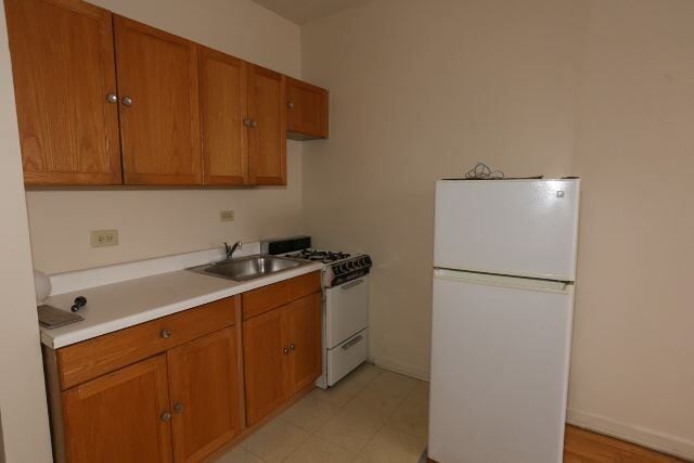 Building Photo - 1055 W George