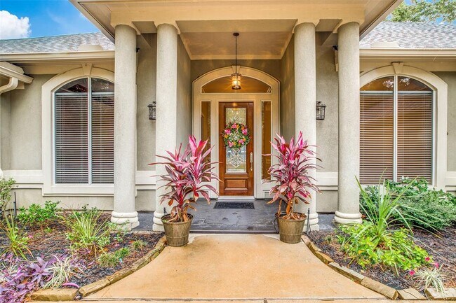 Building Photo - 1042 Bentwater Dr