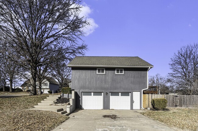Building Photo - 16608 W 143rd Terrace
