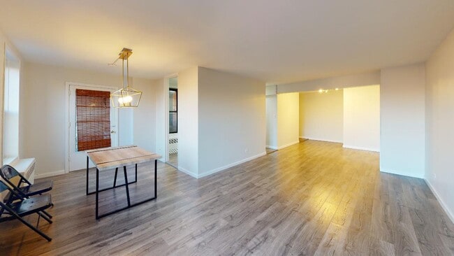 Building Photo - 35-20 Leverich St