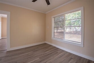 Building Photo - 308 Kelley Blvd