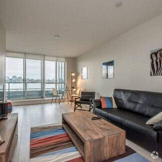 Building Photo - 49 Kings Wharf Pl