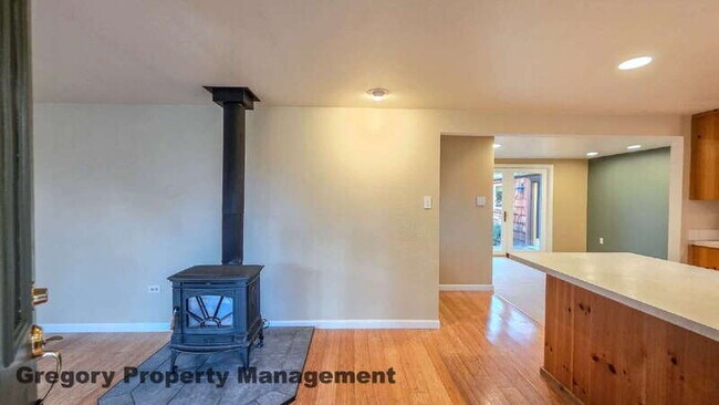 Foto del edificio - 103 224th St SW