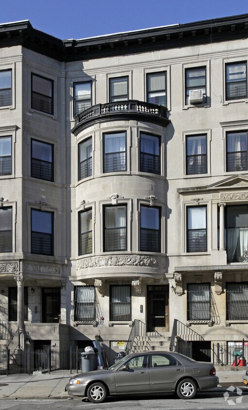 Building Photo - 871 St Nicholas Ave