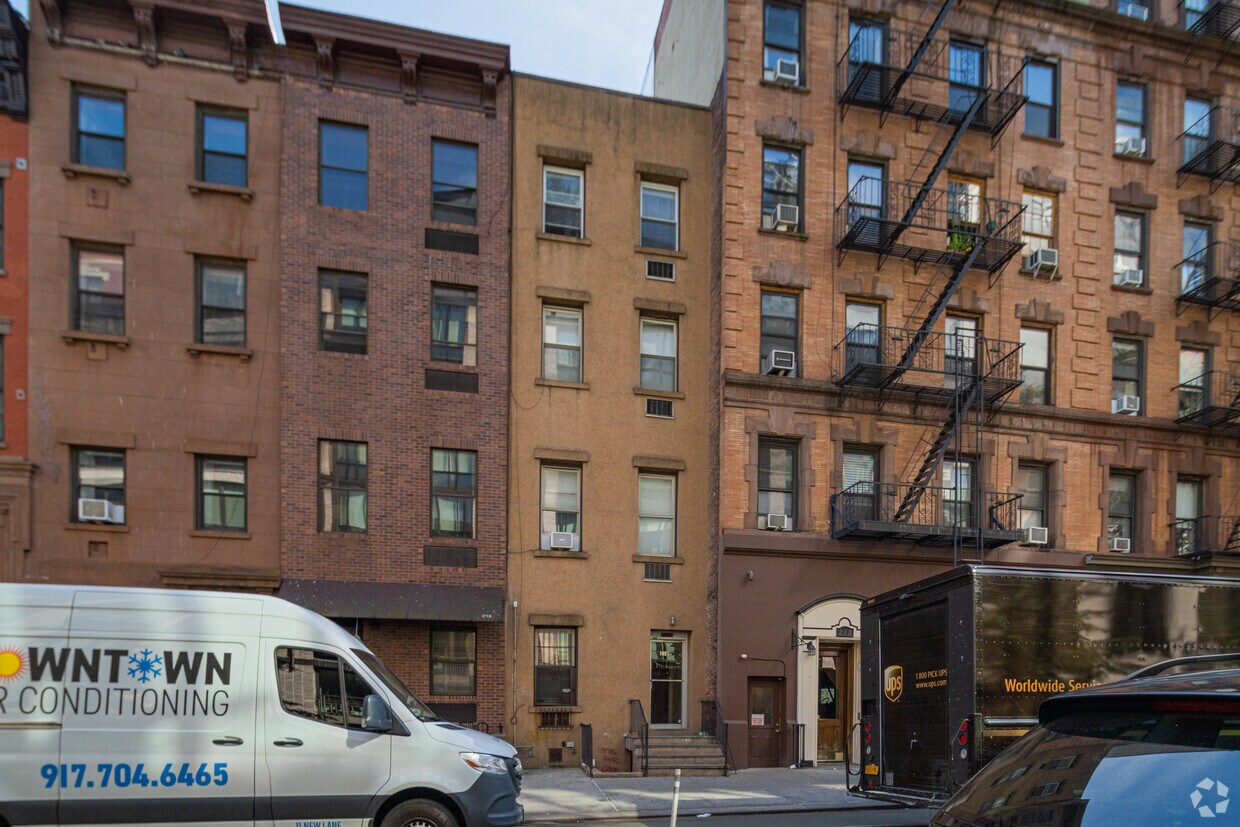 216 E 13th St, Nueva York, NY 10003 - 216 E 13th St
