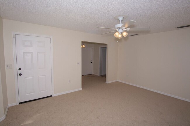 Building Photo - 1618 Asher Ln