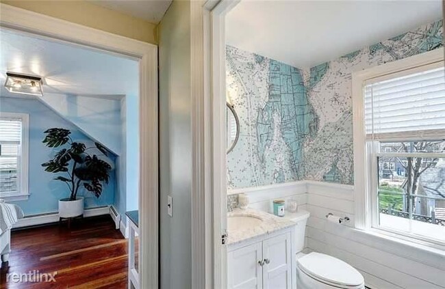 Foto del edificio - 3 br, 2 bath House - 120 Peck Ave Classic