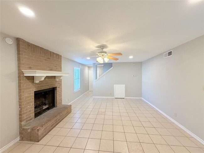Building Photo - 8806 Cainwood Ln