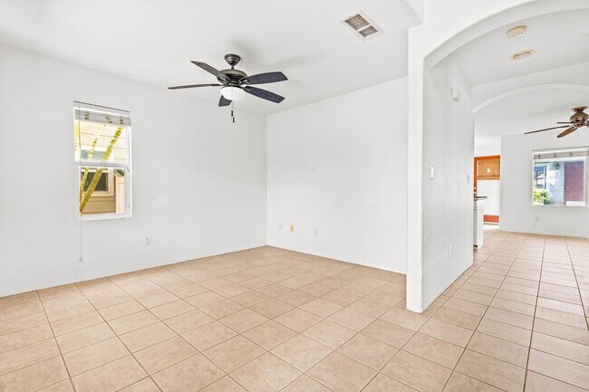 Foto del edificio - Highly Desired 3 Bedroom, 2.5 Bath Home in Ocean Point!