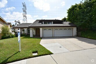 Building Photo - 3345 Fosca St