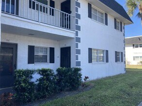 Building Photo - 202 47th Ave Dr W
