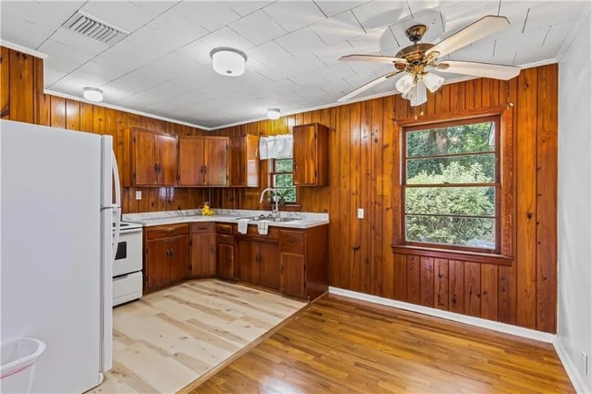 Foto del edificio - 1257 Belle Wood Dr W