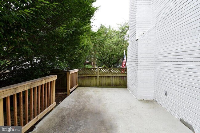 Foto del edificio - 3865 N Upland St