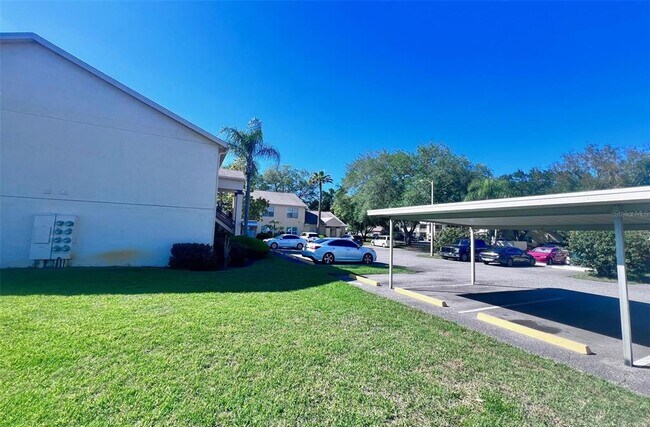 Foto del edificio - 7828 Hardwick Dr