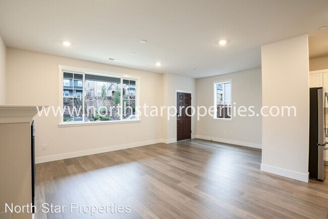 Building Photo - 4 br, 2.5 bath House - 11003 SW Stockholm