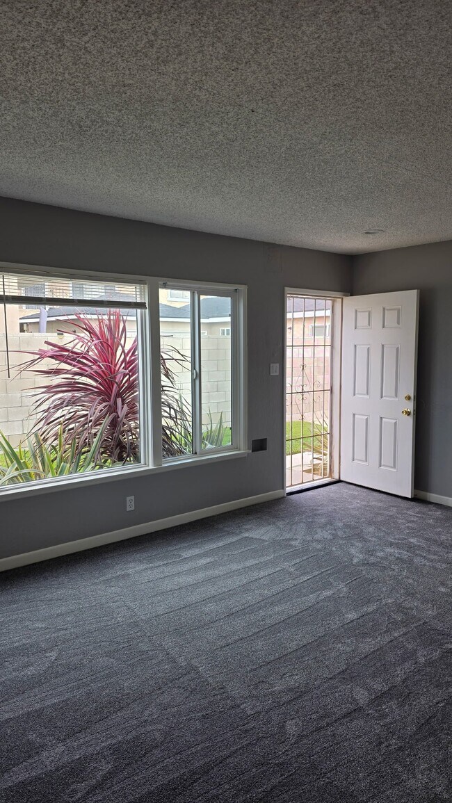 Building Photo - 17030 Woodruff Ave